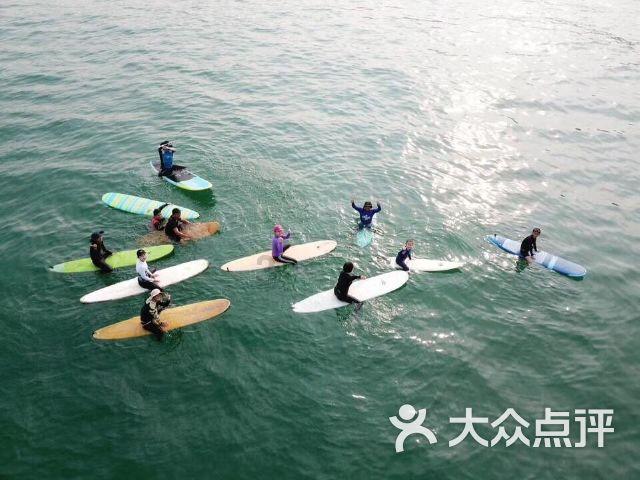 王维：行到水穷处，坐看云起时