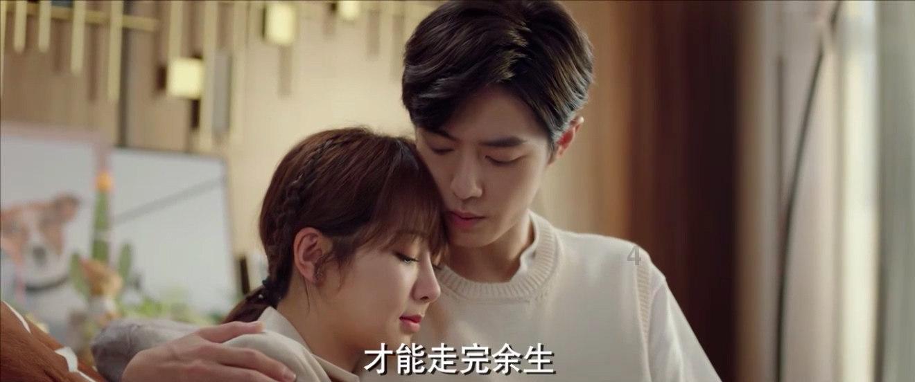 这是什么情况硬硬的不疼不痒？