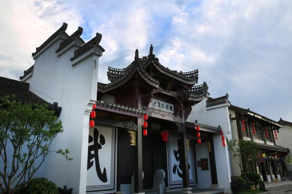 虫虫助手下载